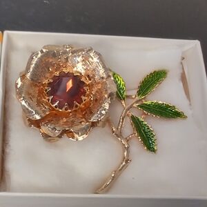 Vintage Sarah Coventry Elegant Gold and Green Floral Brooch